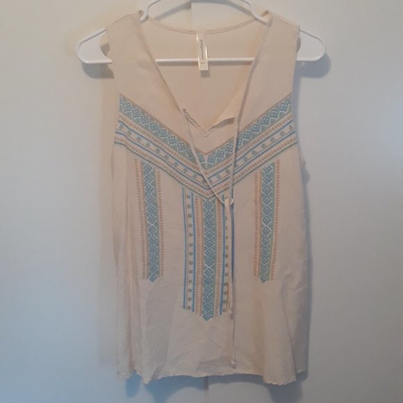 Peppermint Women's Sleeveless Floral Tribal Design Flowy Blouse Tunic Size S - Picture 1 of 4